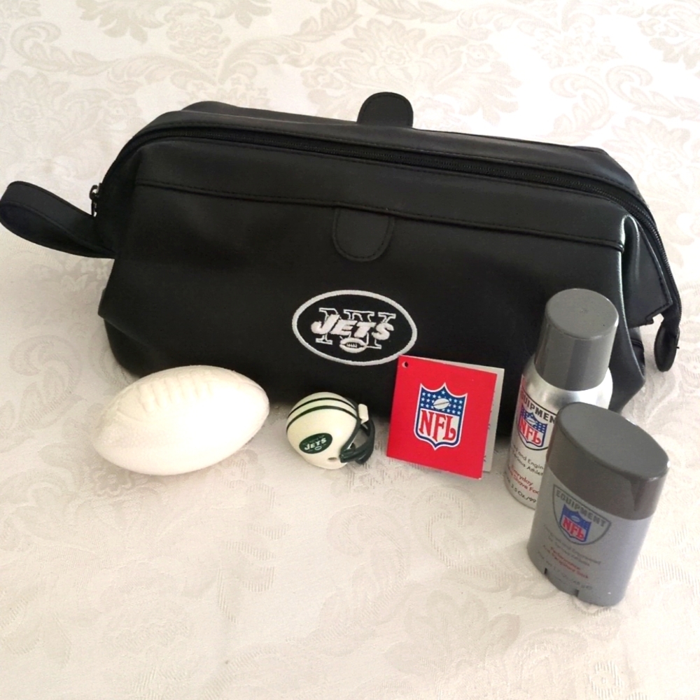 New York Jets NFL travel bag with accessories